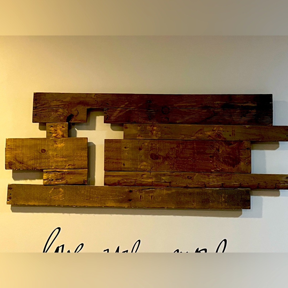 Pallet wood cross